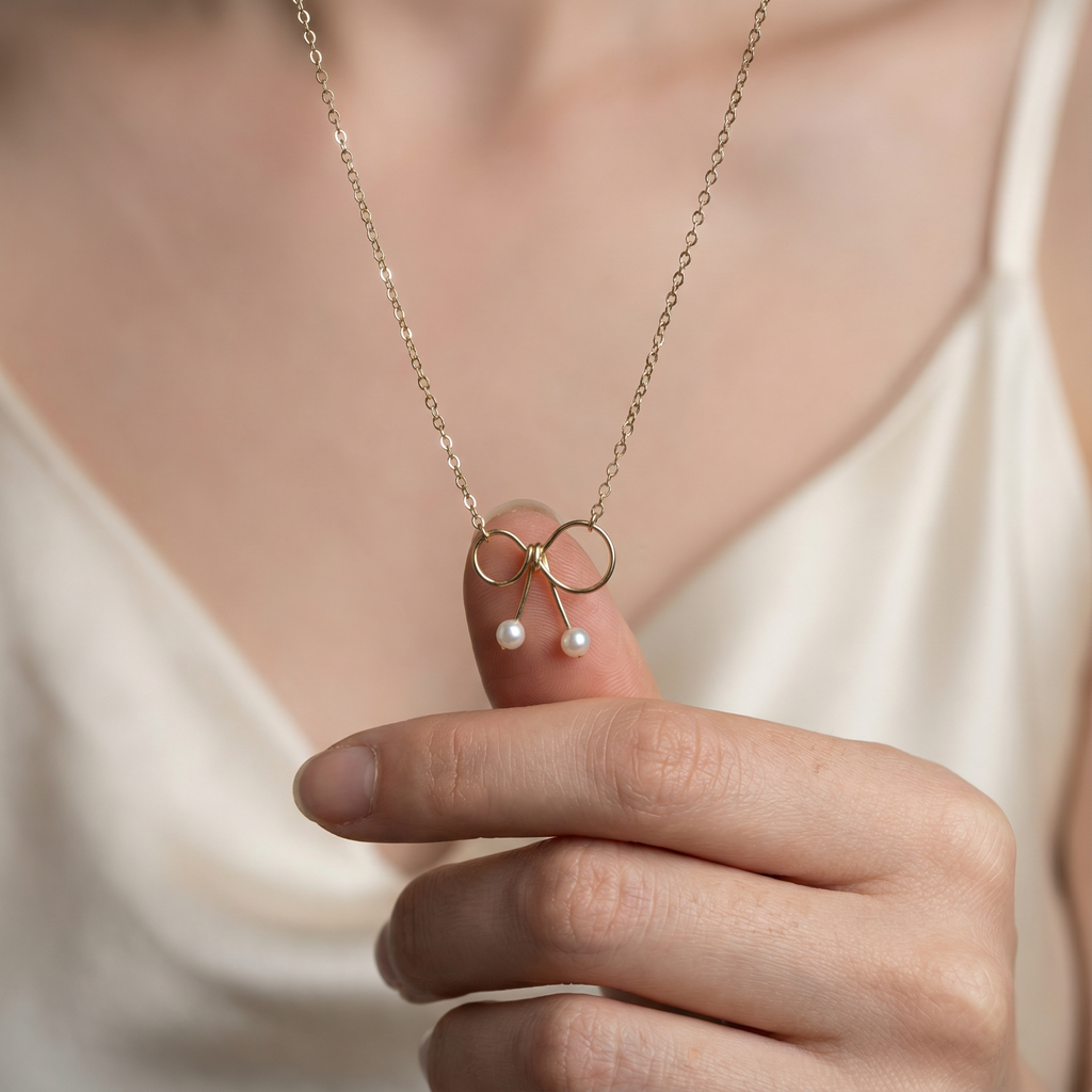 14K Gold Natural Pearl Bow Necklace