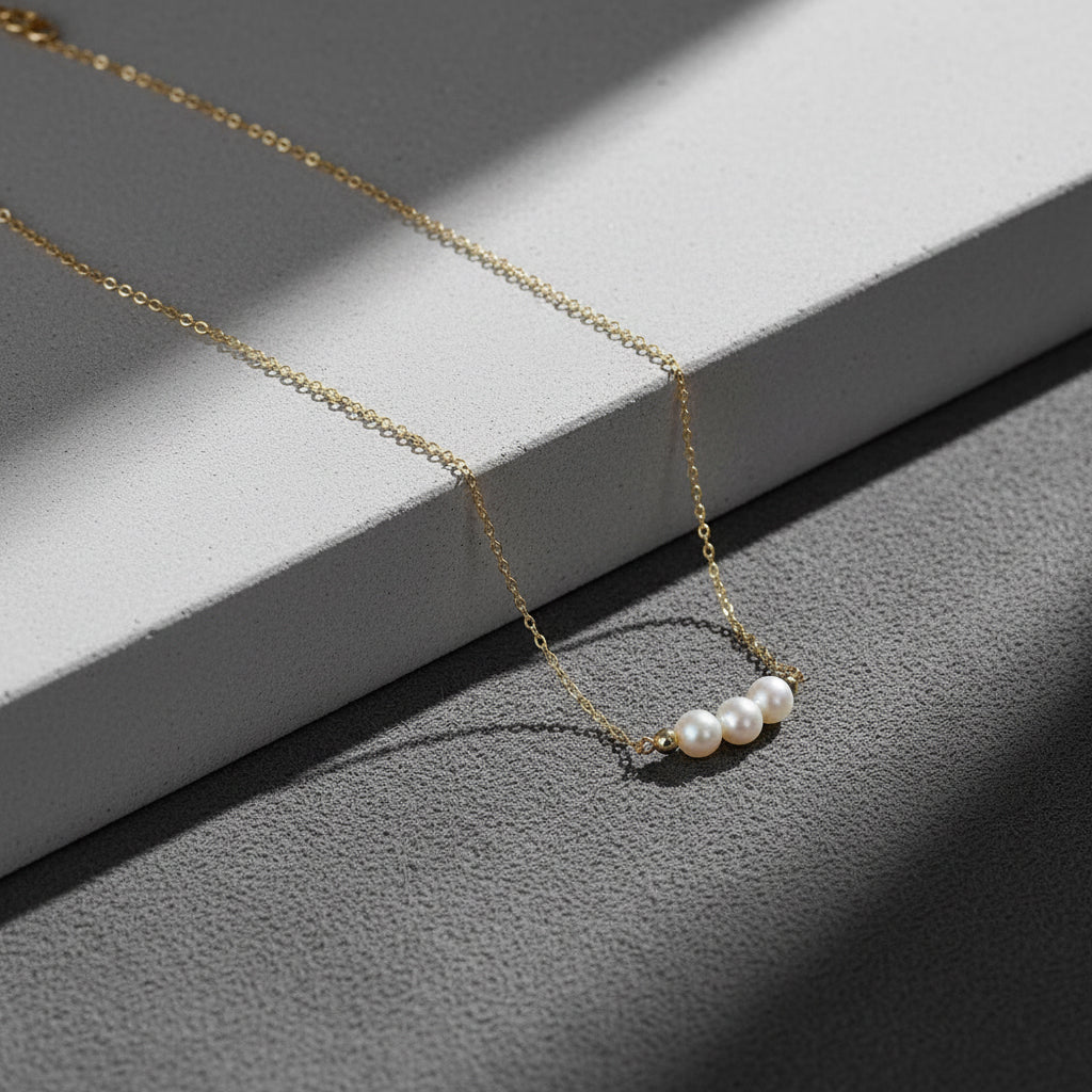 14K Gold Natural Pearl Smile Necklace